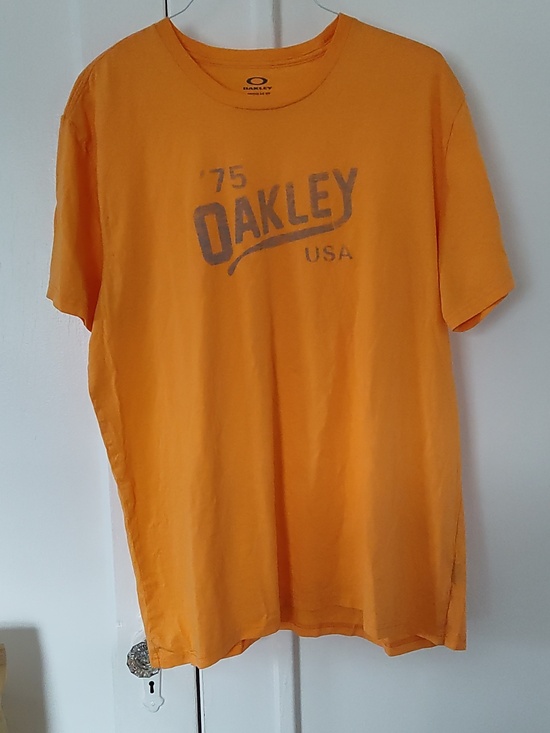 Oakley Other - Oakley Men's Orange Graphic Logo Short Sleeve Tee